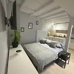 Apartament Z Antresolą I Prywatnym Patio